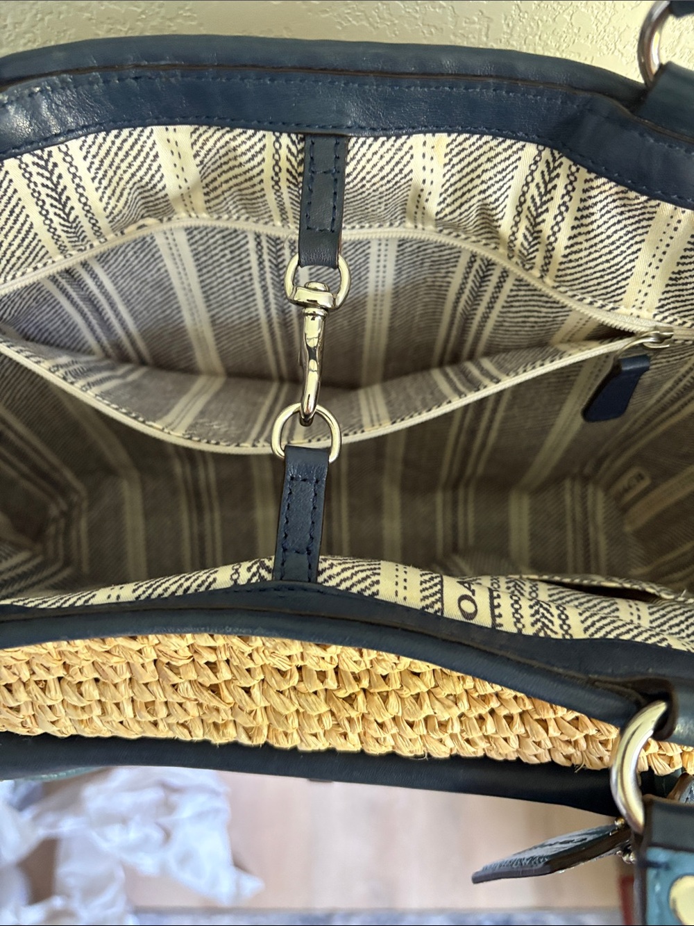 Coach Legacy Raffia natural/navy Straw leather pocket tote bag - Picture 6 of 15